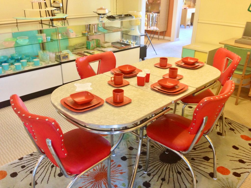 1950s Red Dinette Set at Antique Mall