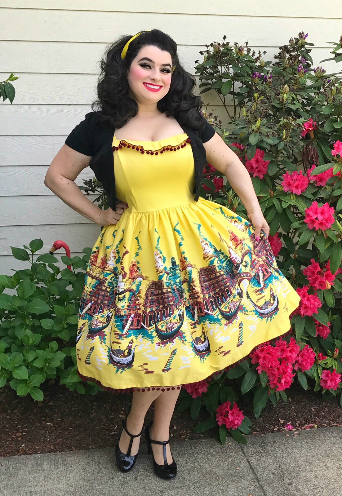 Review: Pinup Couture Bella Donna Dress in Yellow Italian Landscape