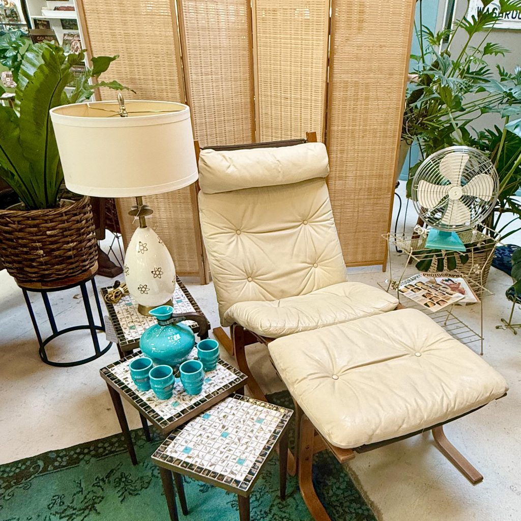 Antique Society Mid-Century Modern Ingmar Relling Siesta Chair